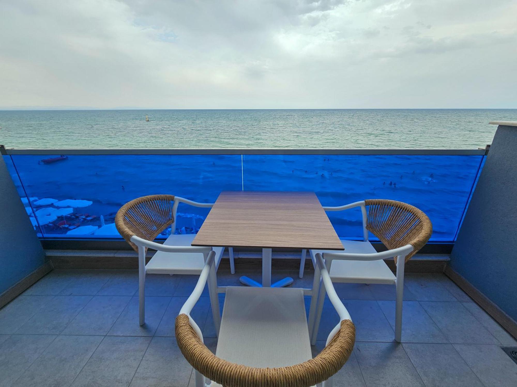 Akteon Girni Hotel Paralía Kültér fotó
