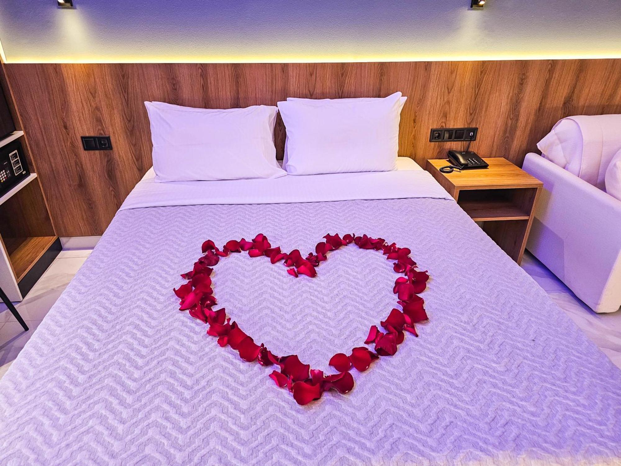 Akteon Girni Hotel Paralía Kültér fotó